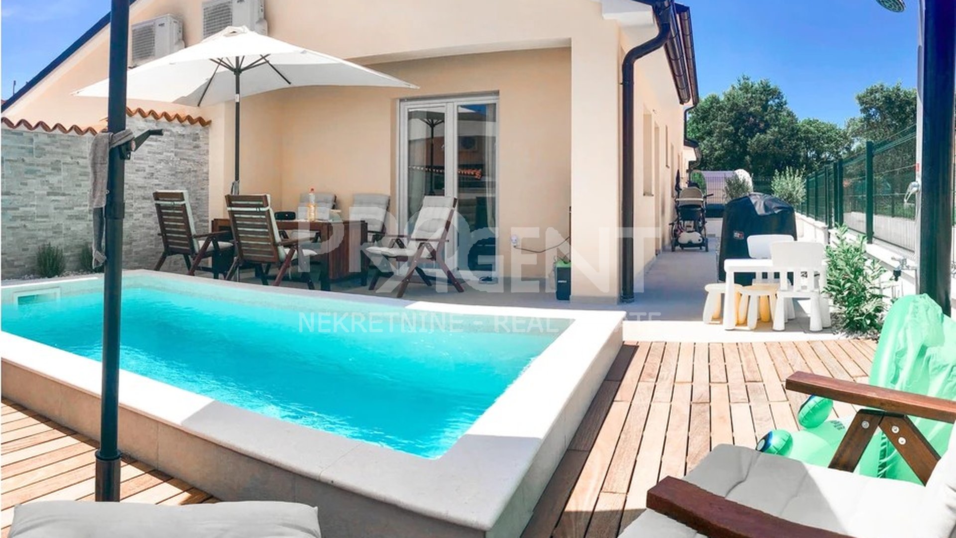 Istria, Barbariga, semi-detached house with pool
