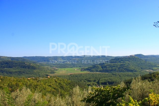 ISTRIA, MOTOVUN, land for commercial purposes, hospitality and tourism