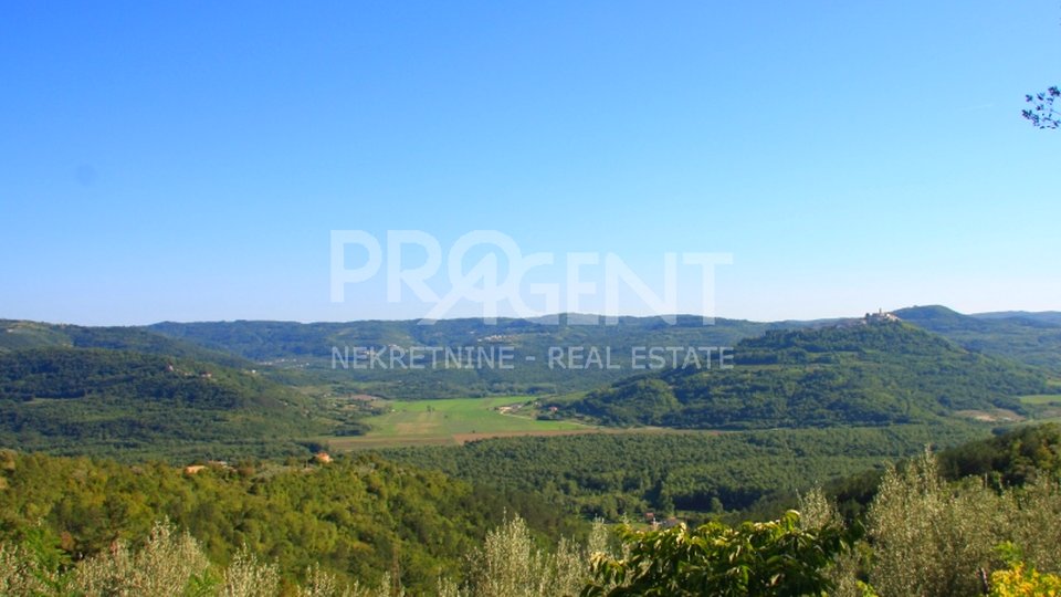 ISTRIA, MOTOVUN, land for commercial purposes, hospitality and tourism