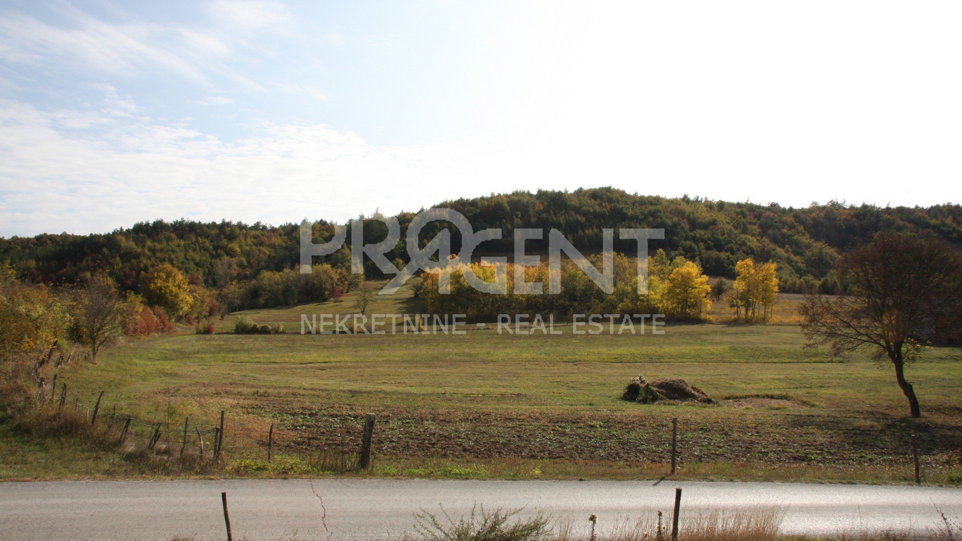ISTRIA, LUPOGLAV, BUILDING AND AGRICULTURAL LAND FOR SALE