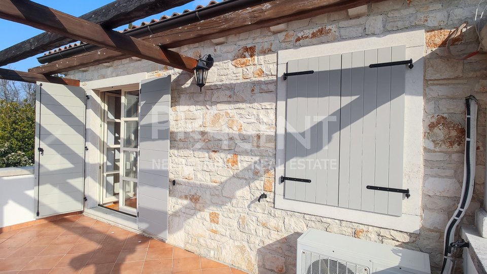 ISTRIA, BUZET, FURNISHED STONE HOUSE WITH SWIMMING POOL FOR SALE