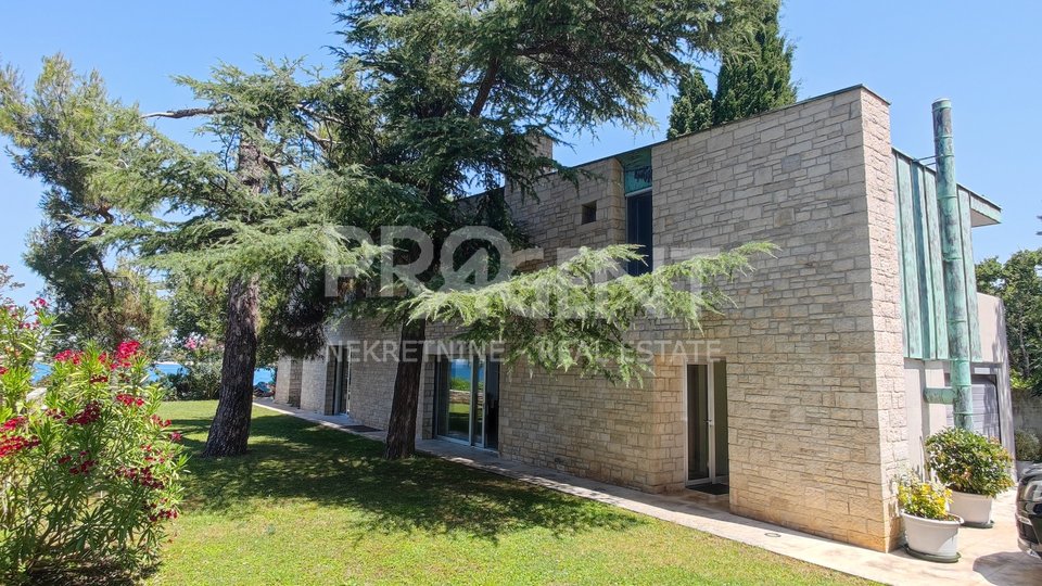 House, 473 m2, For Sale, Umag - Lovrečica