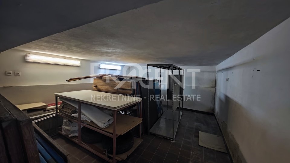 Commercial Property, 125 m2, For Rent, Buzet