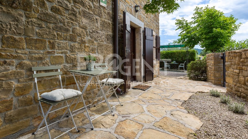 ISTRIA, BUZET, STONE HOUSE WITH SWIMMING POOL, FOR SALE