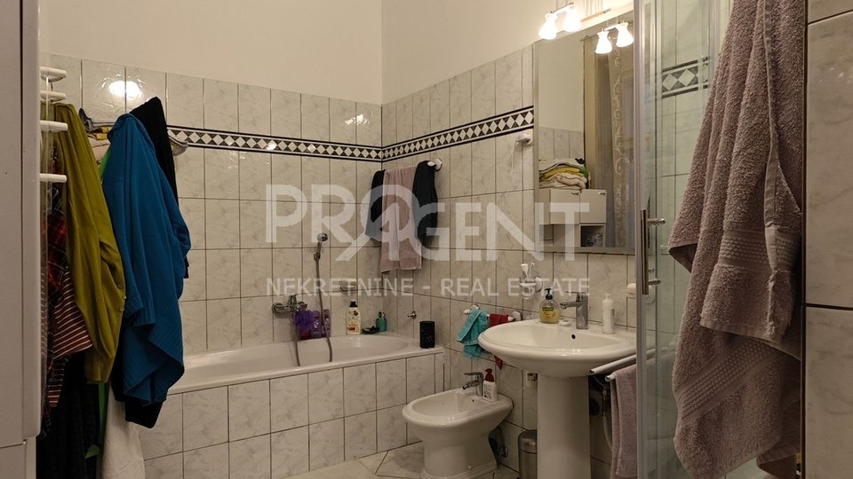 ZAGREB, CENTER, FOUR-ROOM APARTMENT, FOR SALE