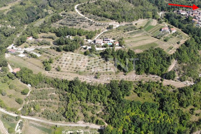 Land, 730 m2, For Sale, Draguć