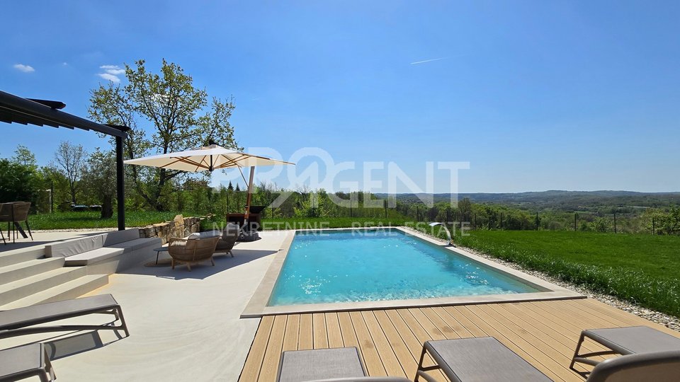 ISTRIA, KAROJBA, HOUSE WITH SWIMMING POOL, FOR SALE