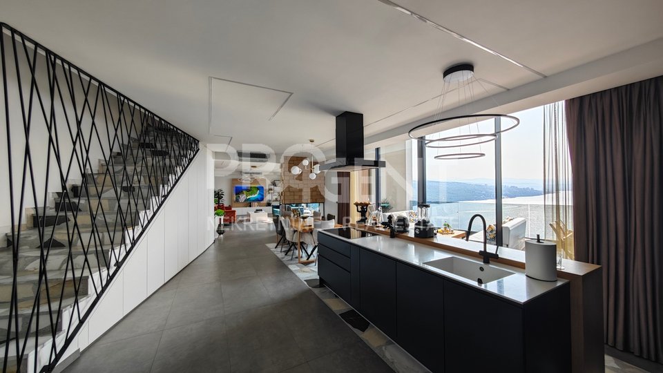 OPATIJA, LUXUSWOHNUNG, PENTHOUSE, ZU VERKAUFEN