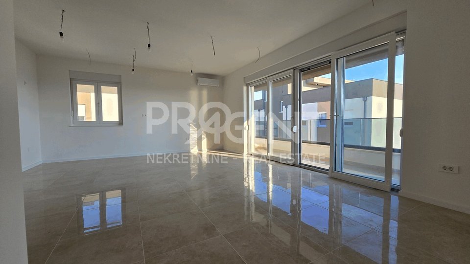 ZADAR, PRIVLAKA, APARTMENT FOR SALE