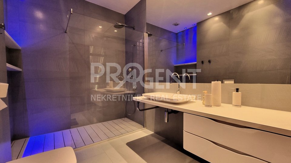 House, 425 m2, For Sale, Zagreb - Pantovčak