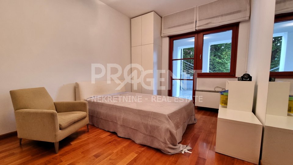 House, 425 m2, For Sale, Zagreb - Pantovčak