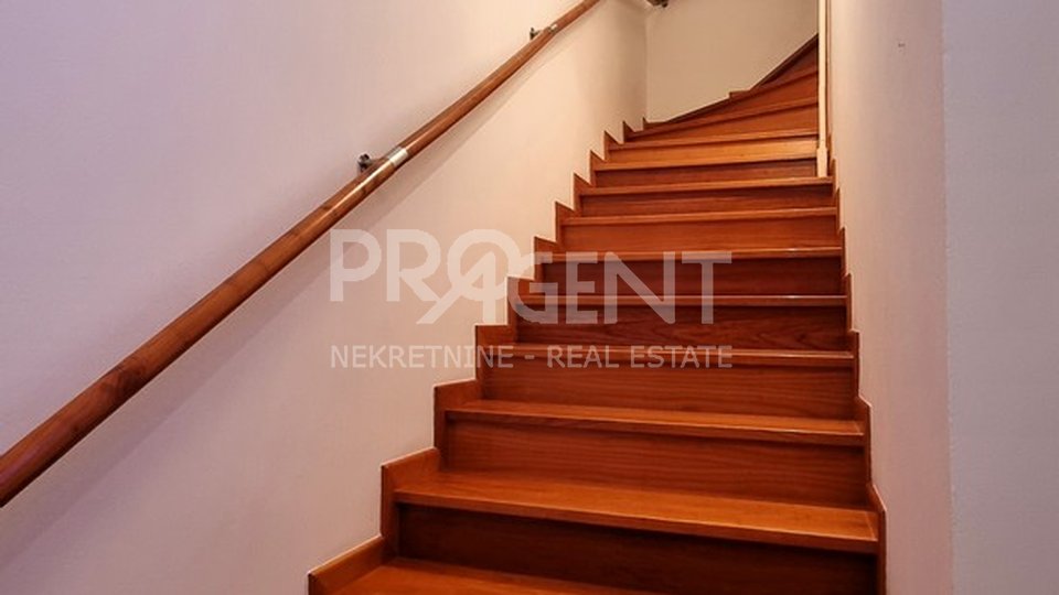 House, 425 m2, For Sale, Zagreb - Pantovčak