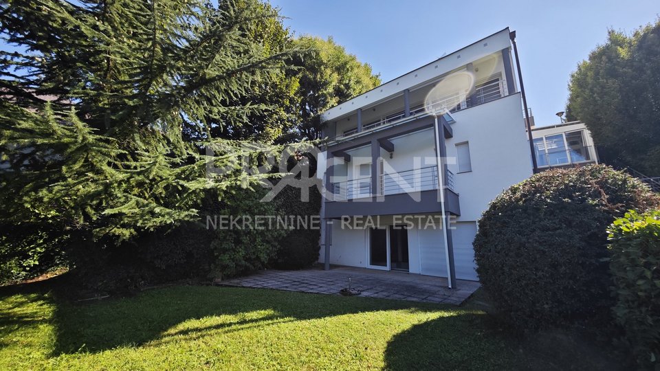 House, 425 m2, For Sale, Zagreb - Pantovčak