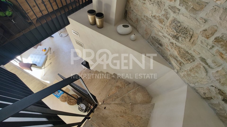 ISTRIA, BUJE, STONE HOUSE WITH SWIMMING POOL, FOR SALE