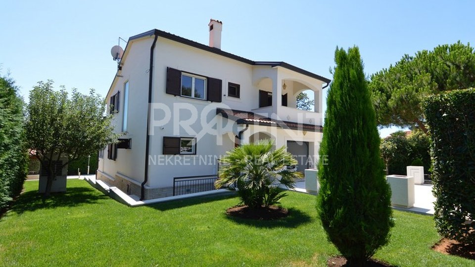 House, 198 m2, For Sale, Poreč