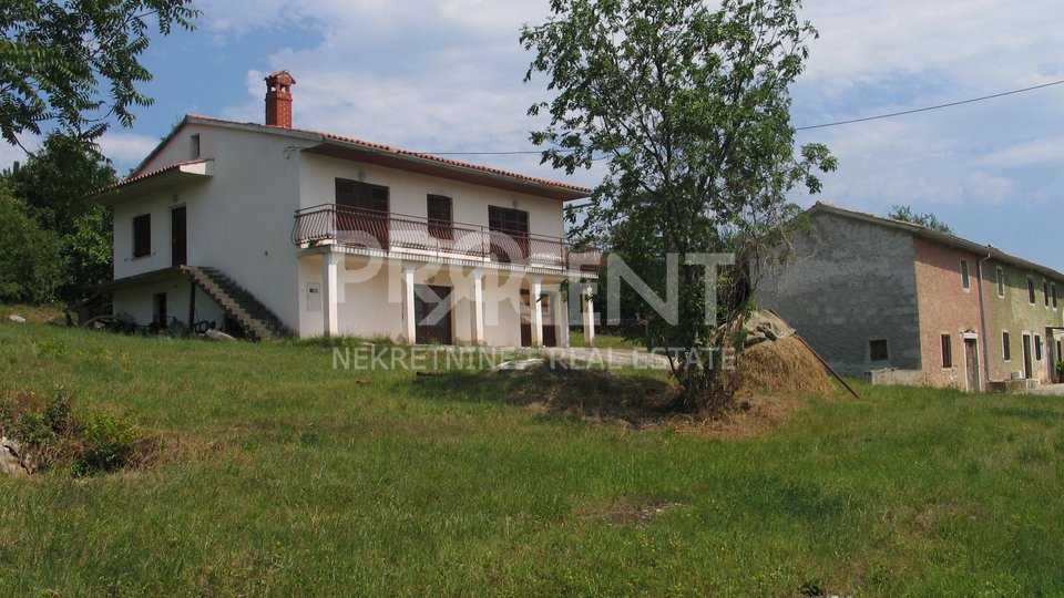 House, 200 m2, For Sale, Buzet - Hum