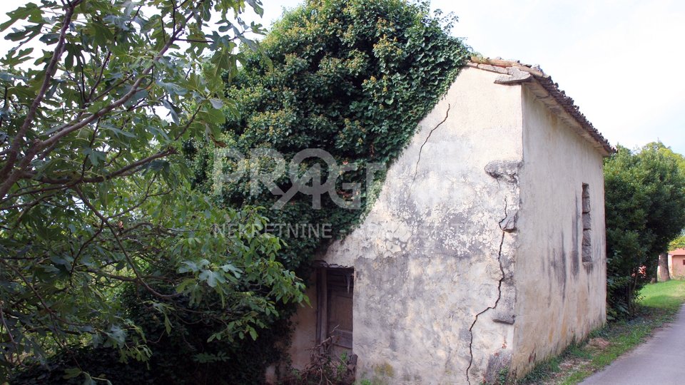 An old stone house near Buzet