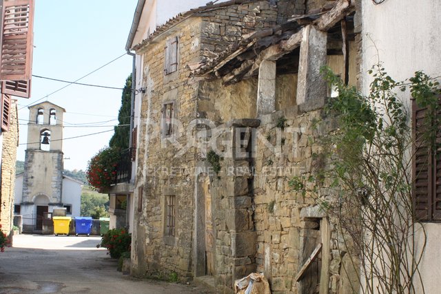 Old stone house for renovation