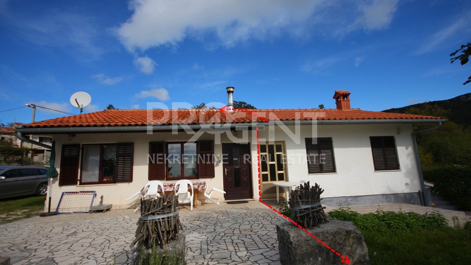 House, 40 m2, For Sale, Lupoglav - Semić