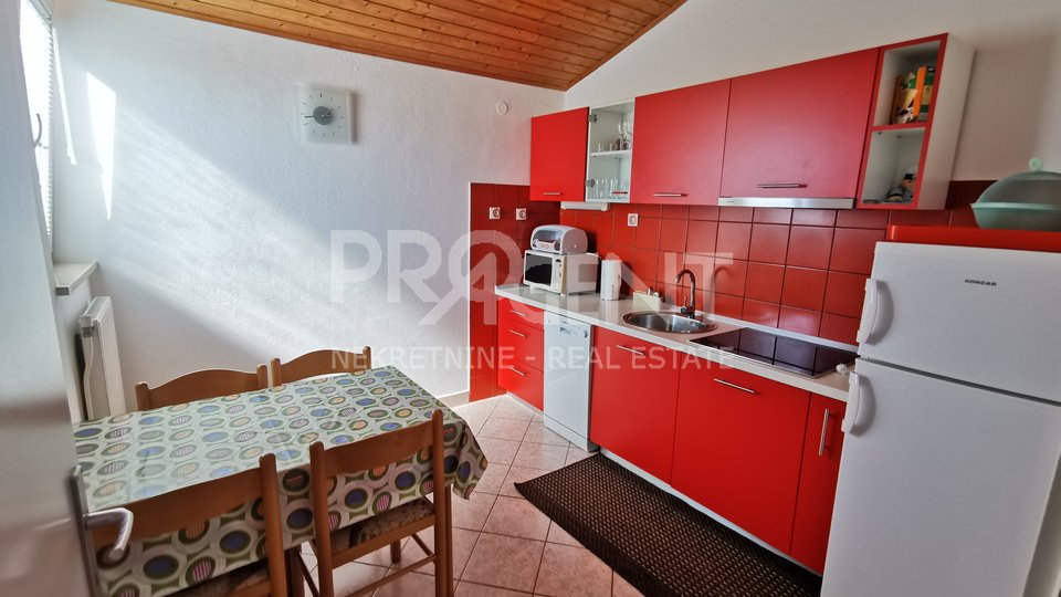 Istria / Valbandon, detached house with two apartments