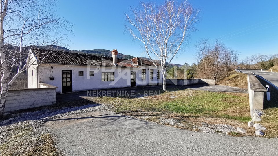 House, 300 m2, For Sale, Buzet - Štrped