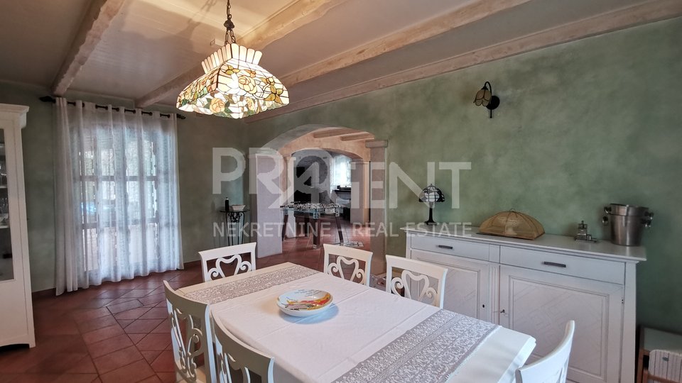 House, 460 m2, For Sale, Višnjan