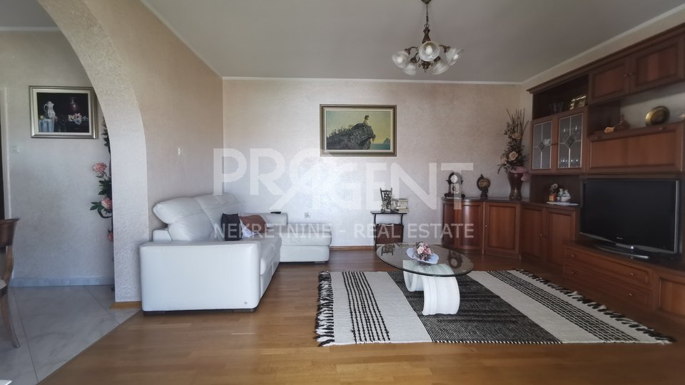 House, 200 m2, For Sale, Poreč