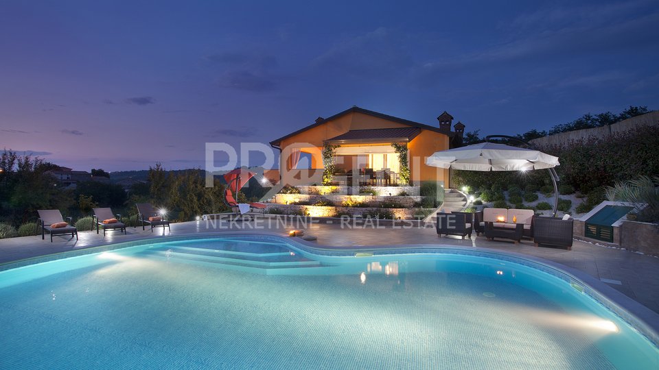 Istra, Motovun, kuća s bazenom, wellnessom i velikom okućnicom