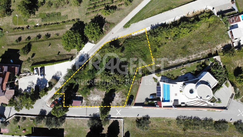 Istria, Momjan, building land with a building permit