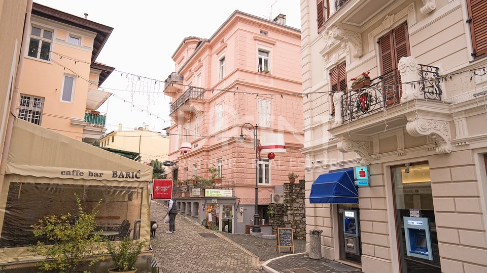 Dvosobni stan u centru Opatije
