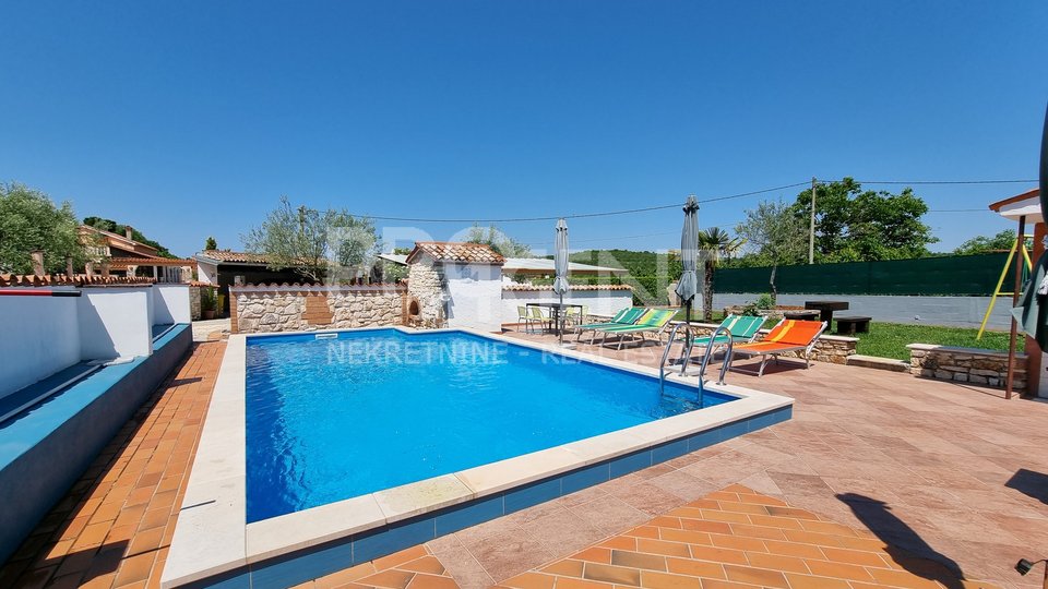 Istria, Rovinj, house with pool and apartments