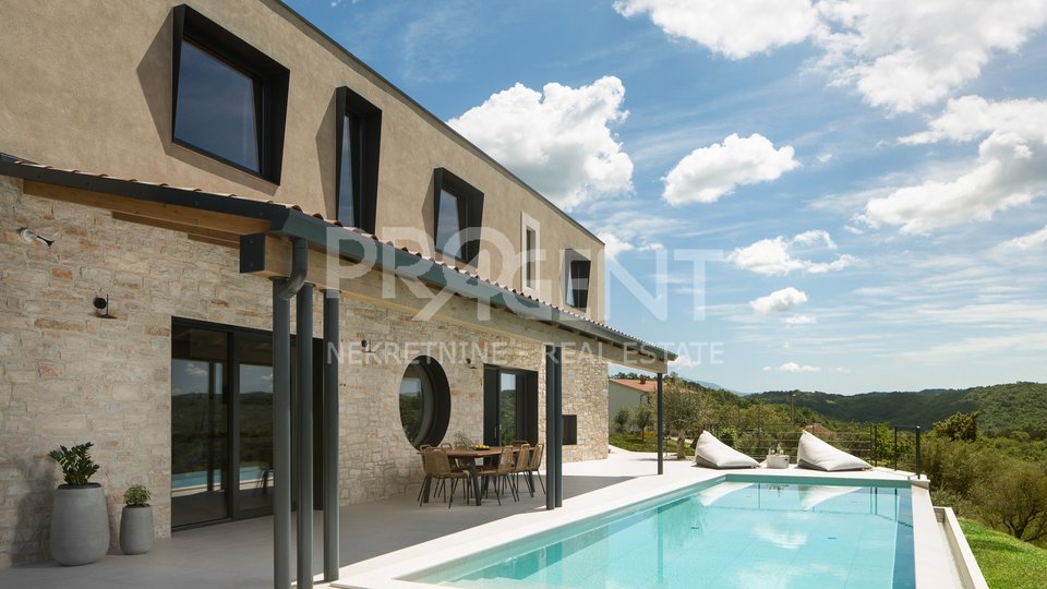 Istra,moderna novosagrađena kuća s bazenom