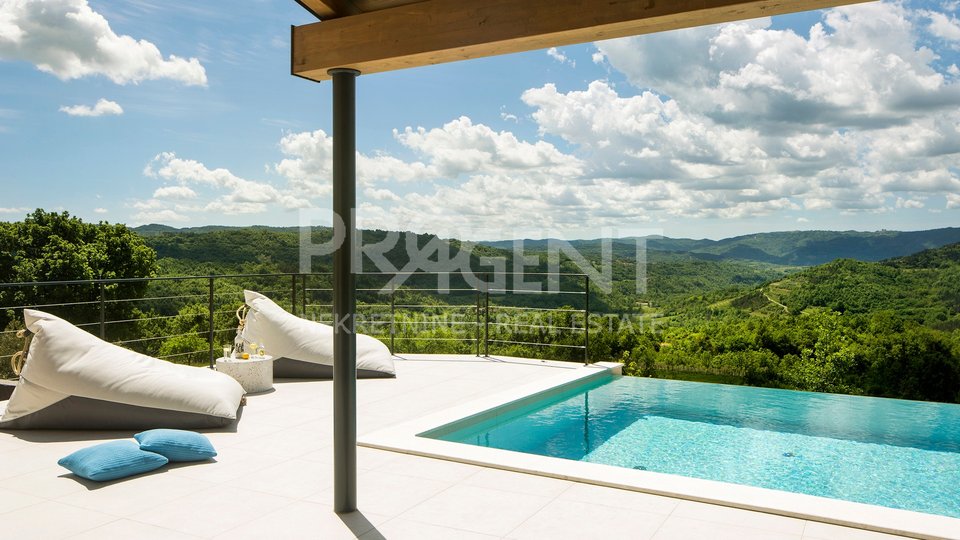 House, 245 m2, For Sale, Buzet - Račice