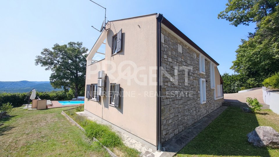 House, 285 m2, For Sale, Buzet